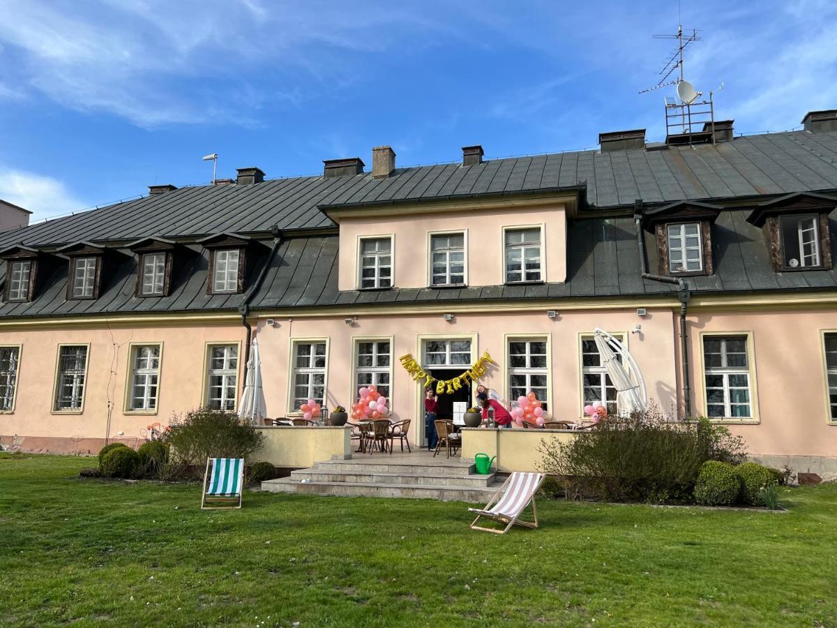 Dworek Bielin Eksteriør billede